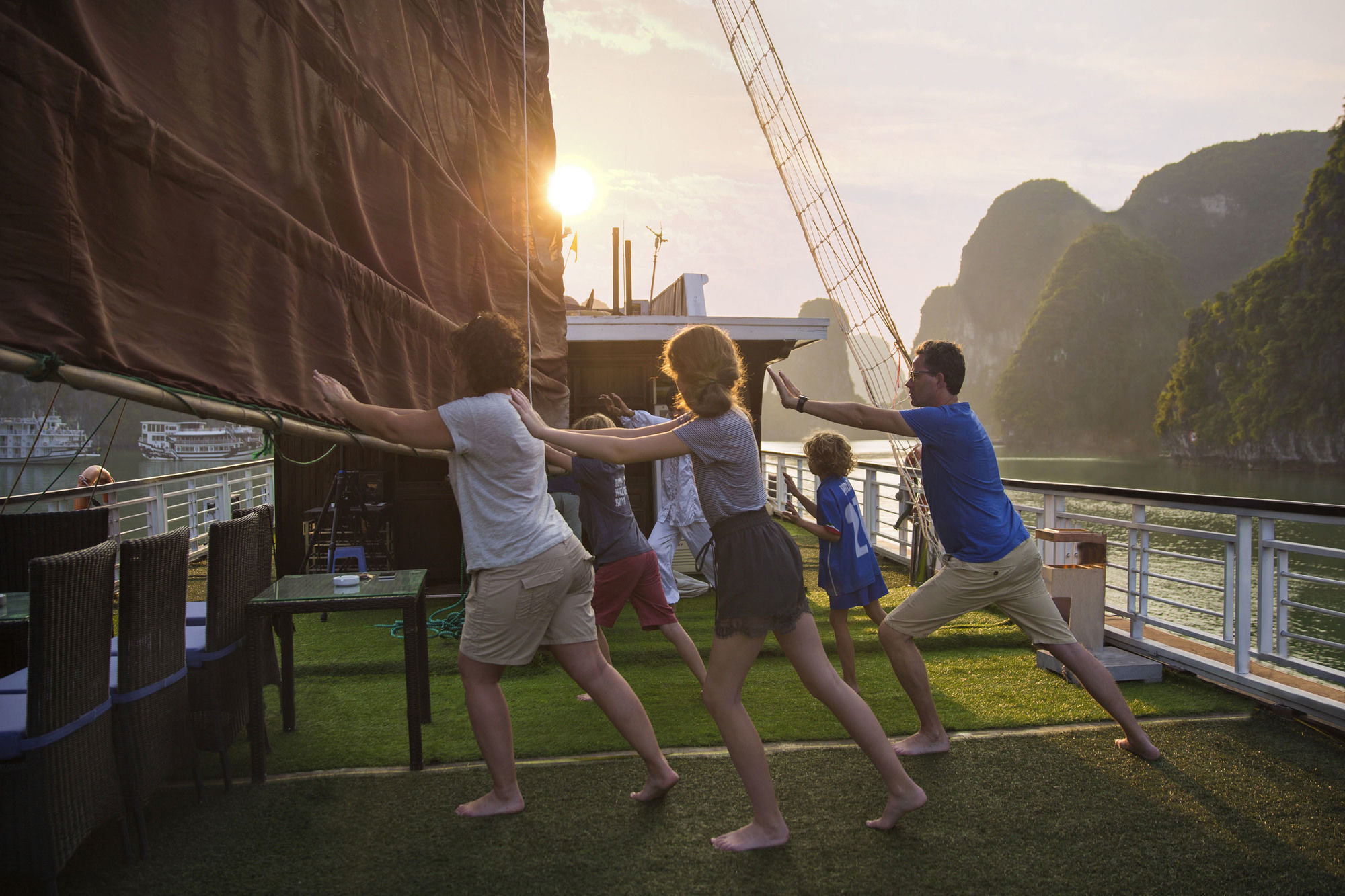 Aclass Legend Cruise Ha Long Exterior foto